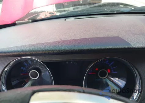 2013 Ford Mustang V6 z USA, uszkodzony, nr VIN 1ZVBP8EM6D5281421